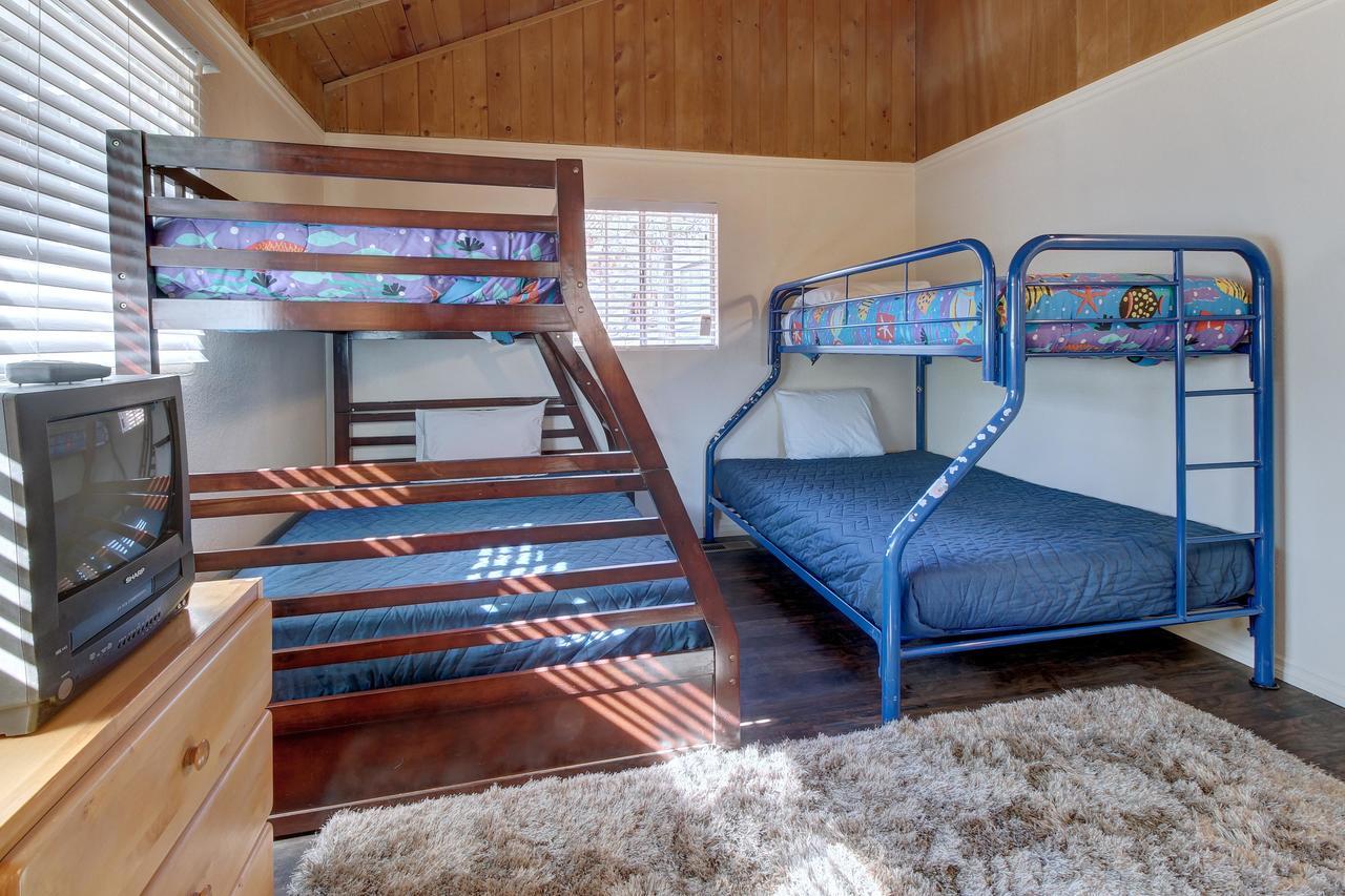 فيلا بيغ بير لاكي، سان بيرناردينو، كاليفورنيافي Big Bear Retreat المظهر الخارجي الصورة